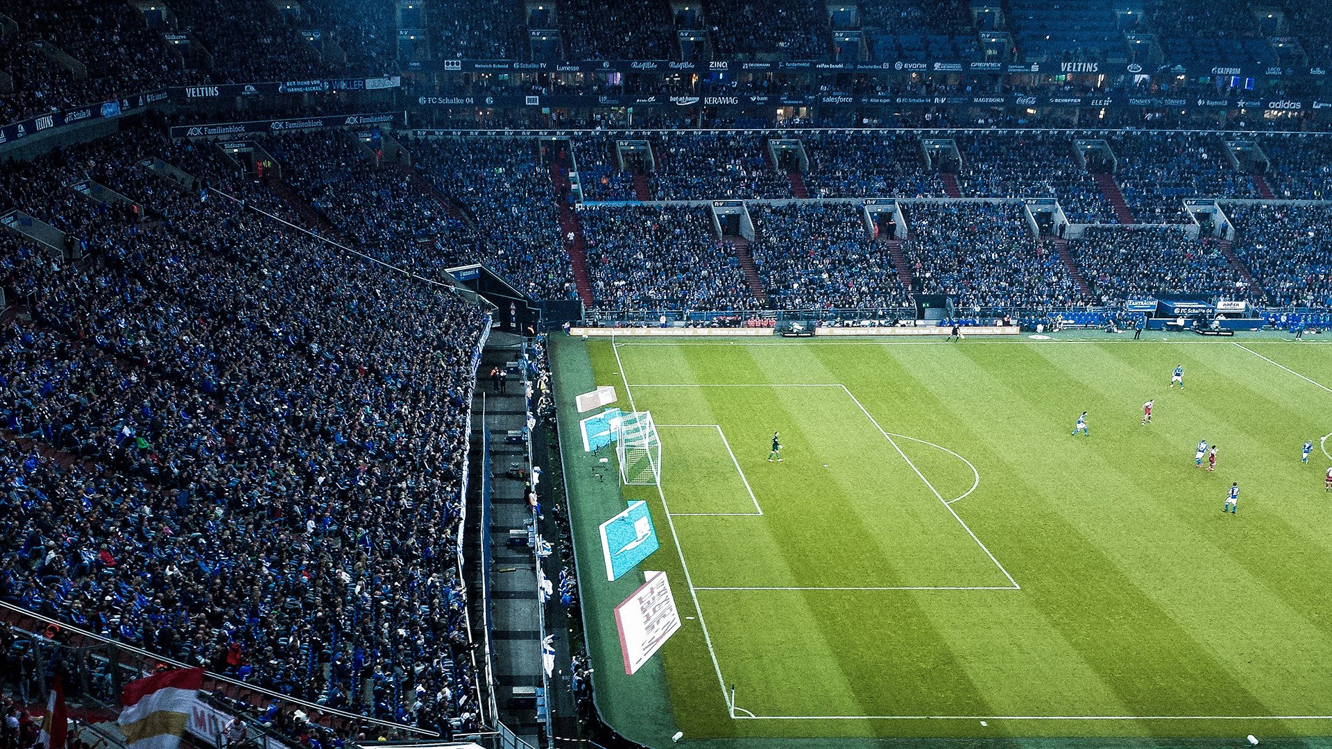 皇家马德里夺冠热门稳固，皇家马德里集锦